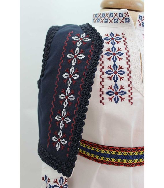 Costum botez baieti traditional Beniamin